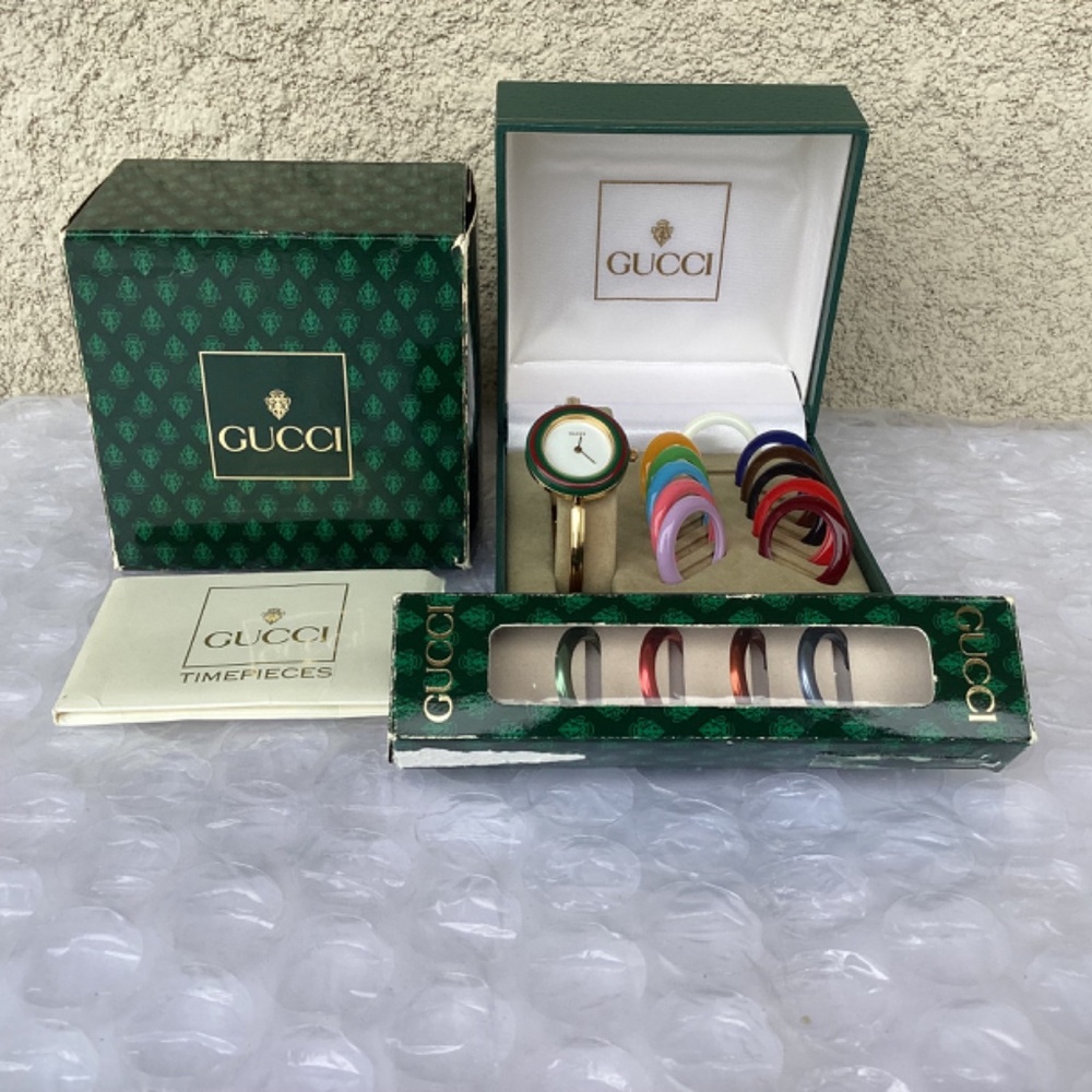 Vintage Gucci 11/12.2 Interchangeable Bezel Watch Gold Tone Near Mint Condition - Picture 2 of 10